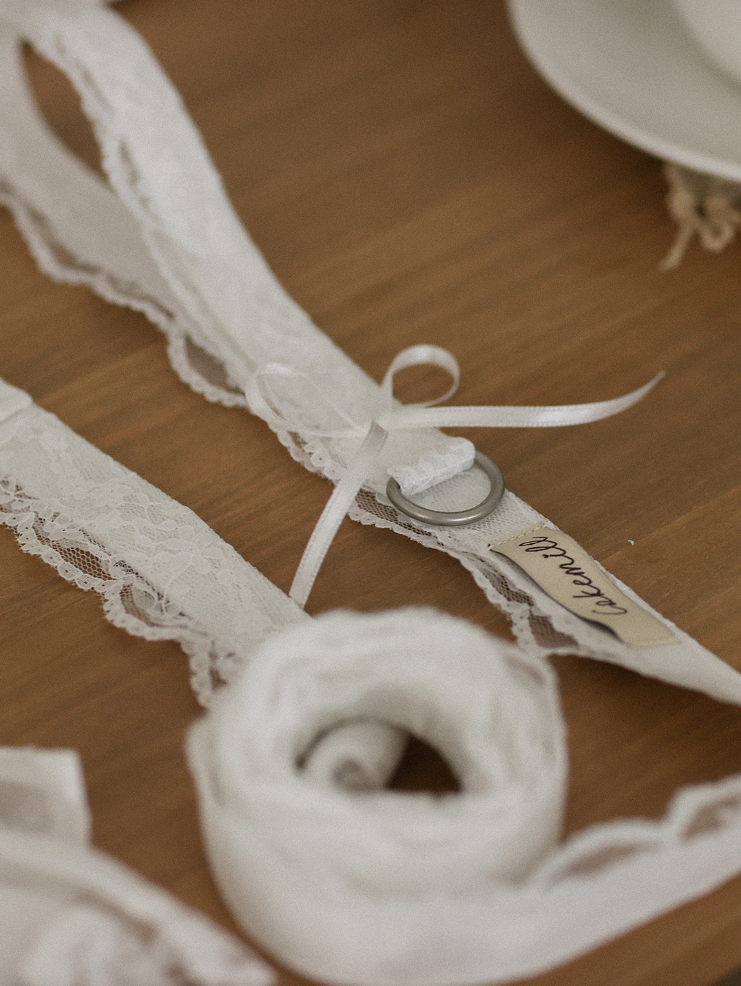 Fall In Love Leash - Pure White