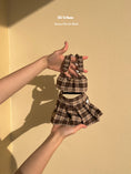 Load image into Gallery viewer, Kona Check Skirt

