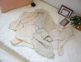 Load image into Gallery viewer, Flower Gauze Blanket
