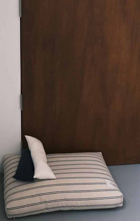 Linen Cushion Bed (2 colors)