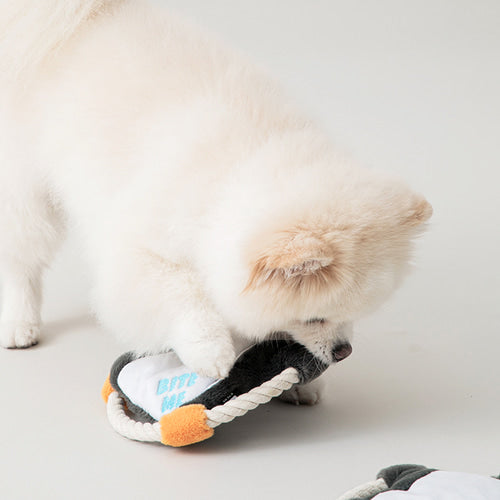 Hug Me Rope Tug Toy - Penguin