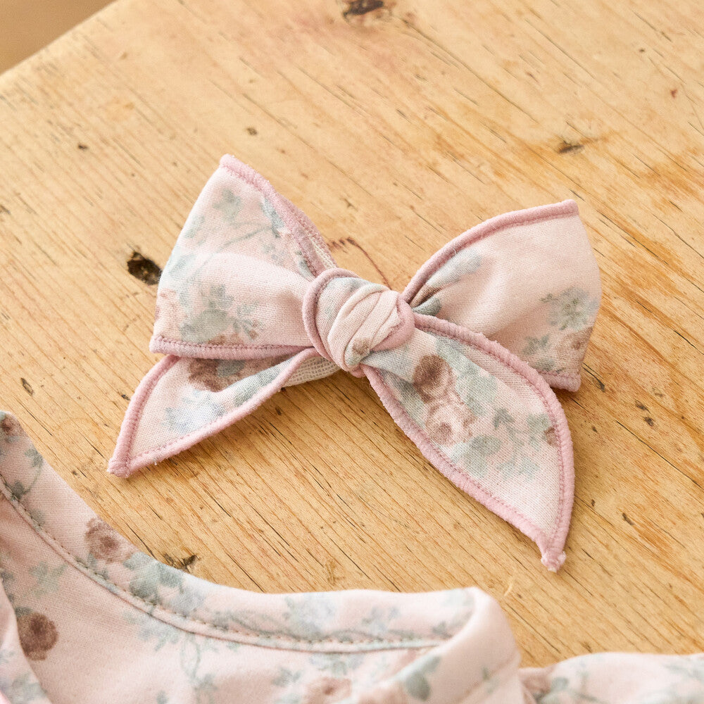 Amelia Rose Ribbon Pin