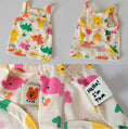 Load image into Gallery viewer, Cote friends crop top (Ivory)
