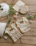 Load image into Gallery viewer, Benny Preppy T-shirt Butter Yellow
